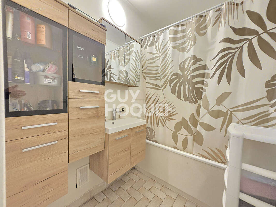 Appartement à RILLIEUX-LA-PAPE