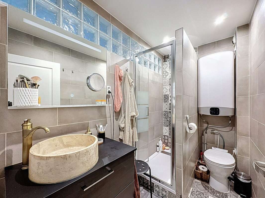 Appartement à MAISONS-ALFORT
