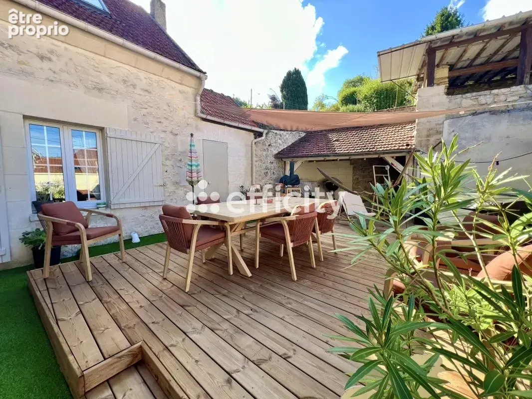 Maison 6 pièces 147 m² à vendre à Saint-Vaast-De-Longmont (60410) - photo 2