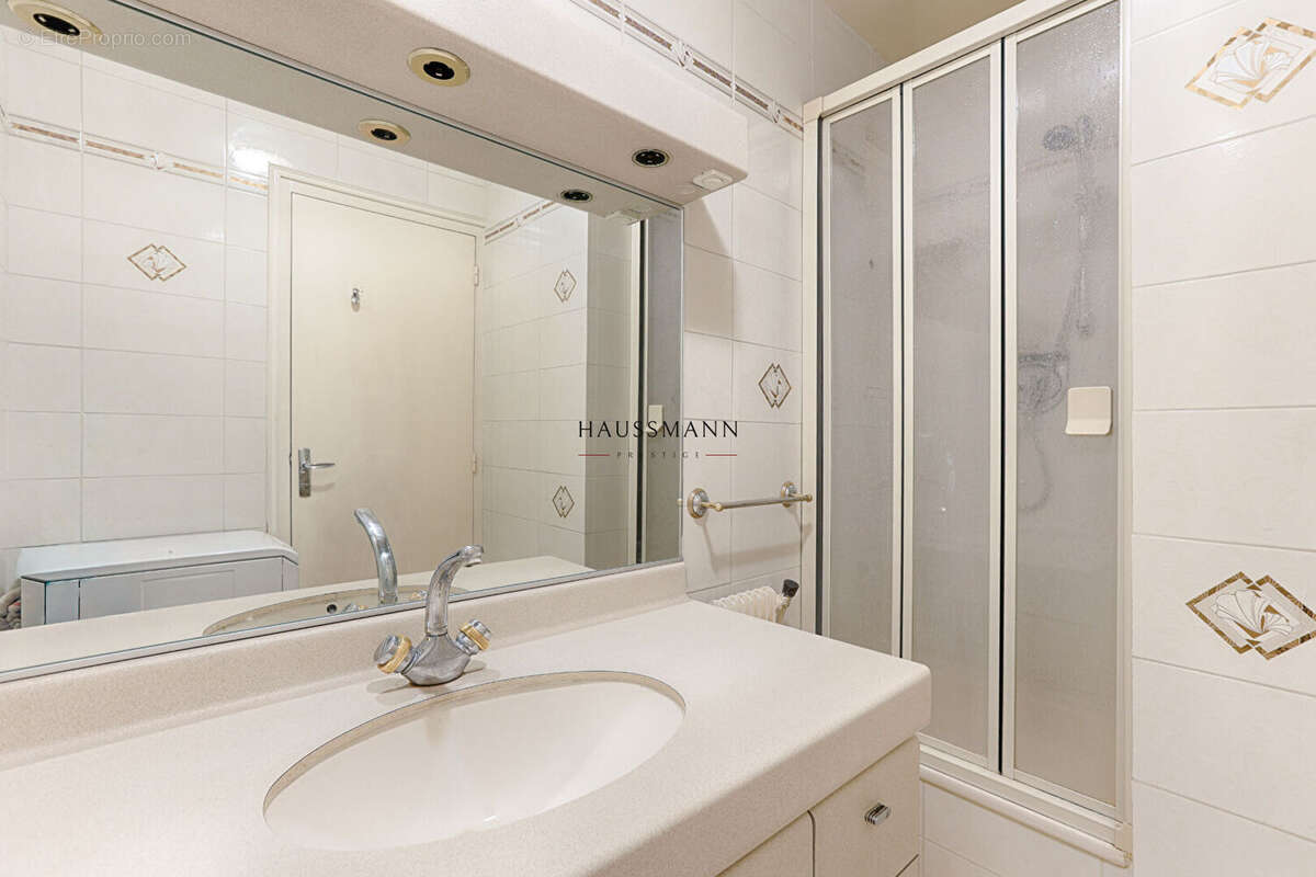 Appartement à PARIS-12E