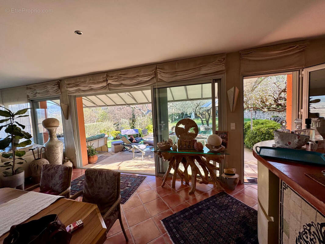 Maison à VAISON-LA-ROMAINE