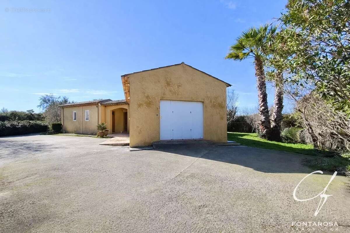 Maison à FREJUS