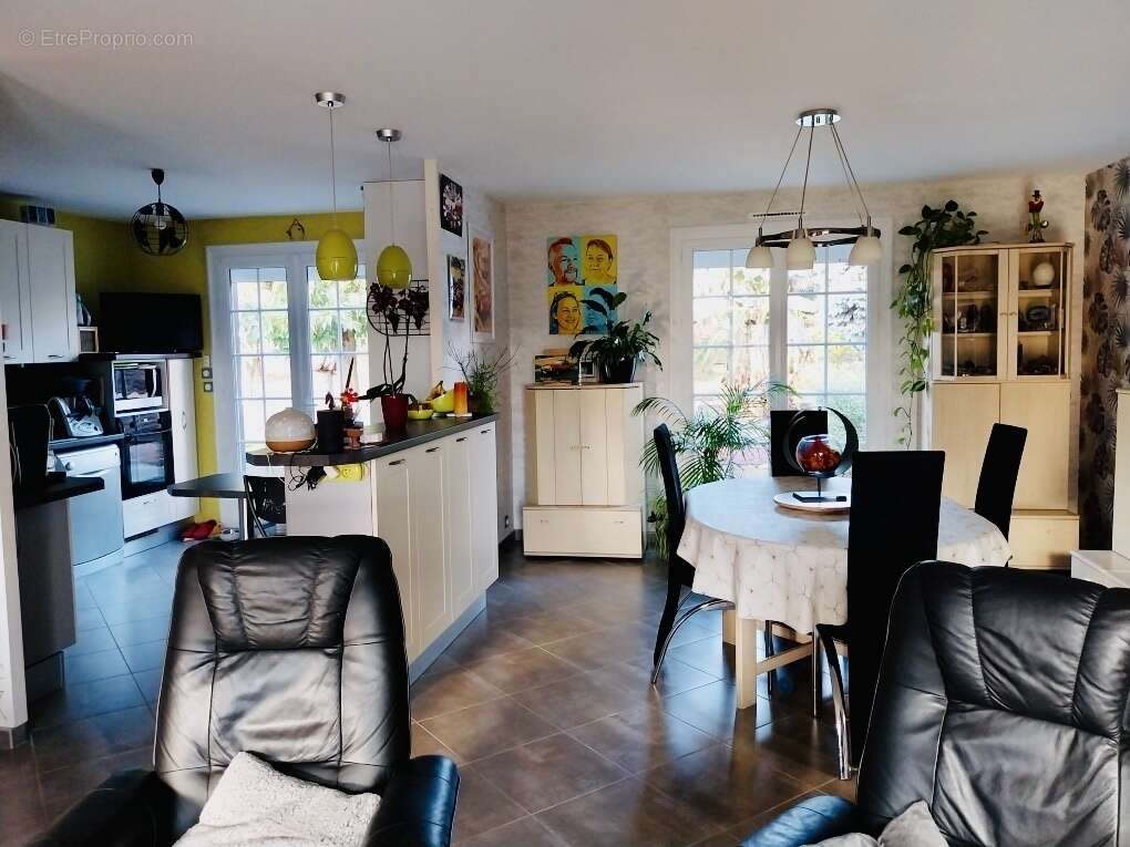 Maison à SAINT-SATURNIN