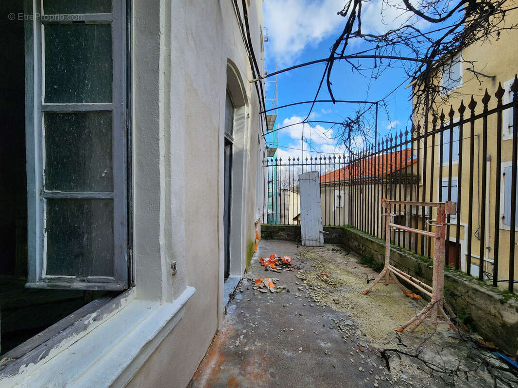 Appartement à PONT-SAINT-ESPRIT