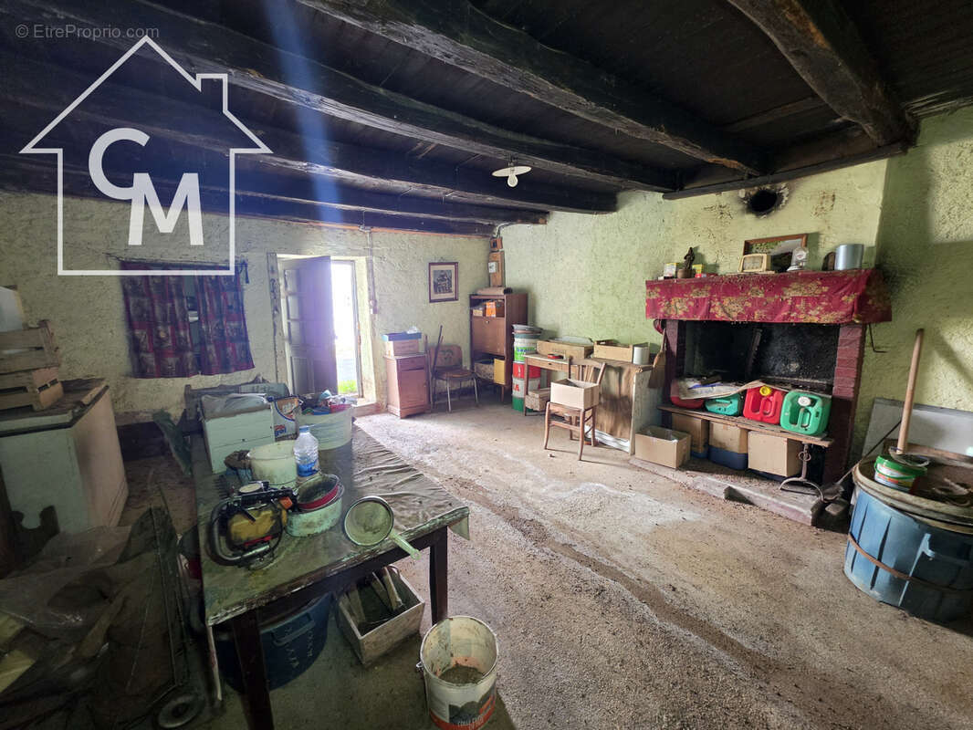 Maison à LESSAC