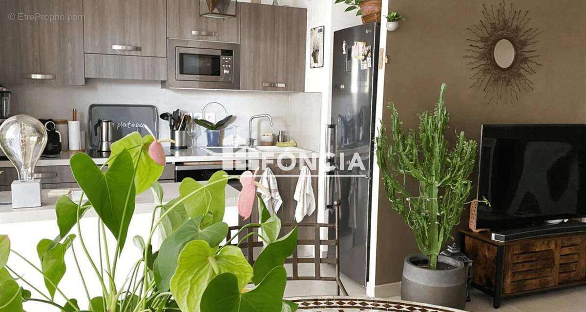 Appartement à LA LONDE-LES-MAURES