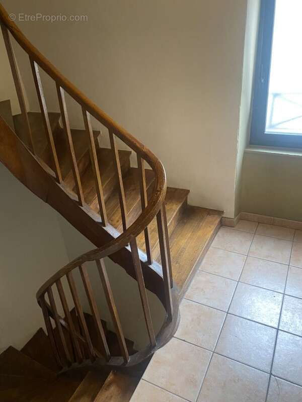 Appartement à CAZERES