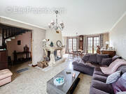 Maison à SAINTRY-SUR-SEINE