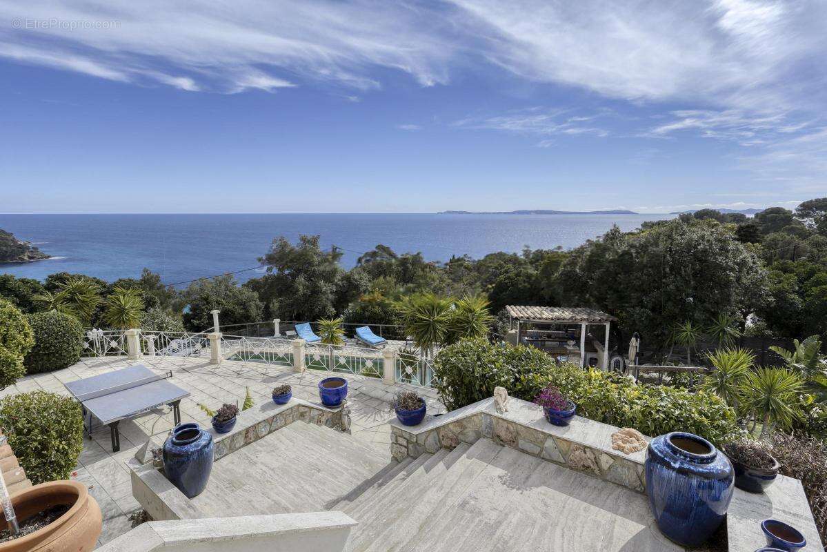 Maison à RAYOL-CANADEL-SUR-MER