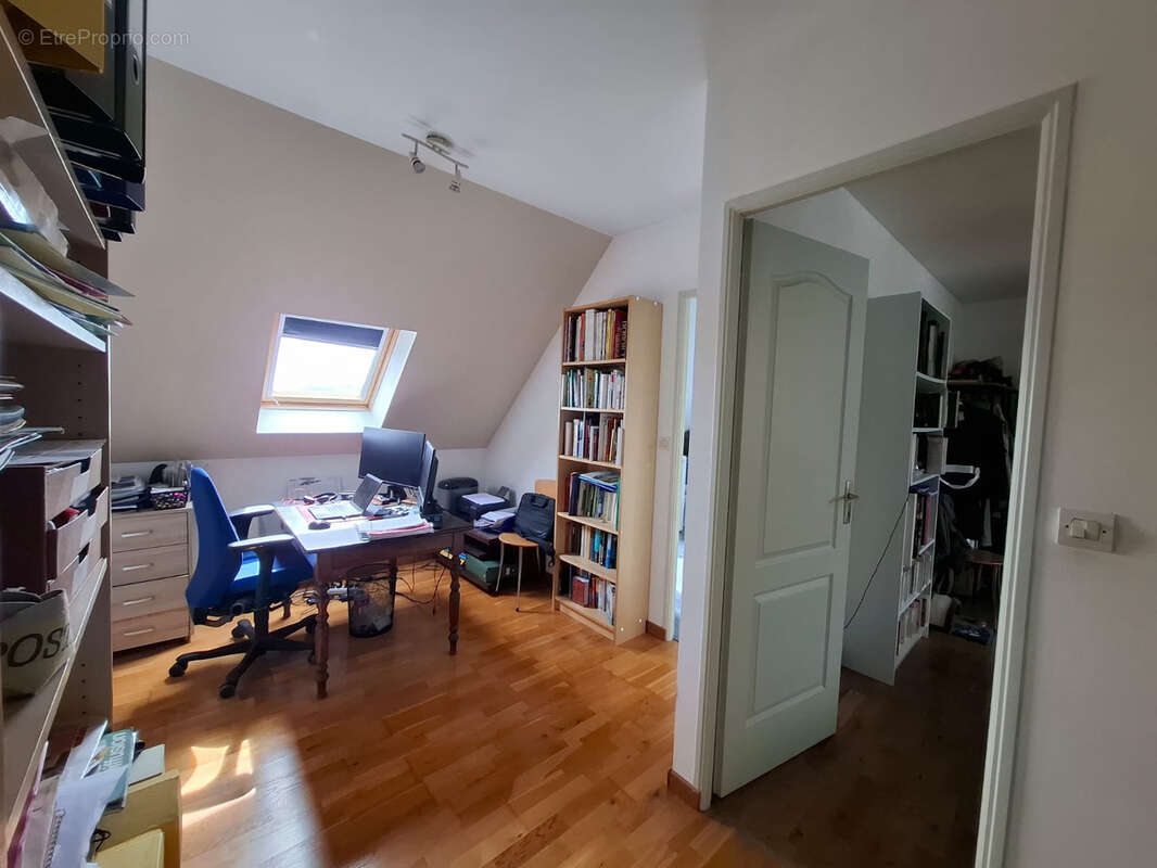 Maison à COULOMMIERS