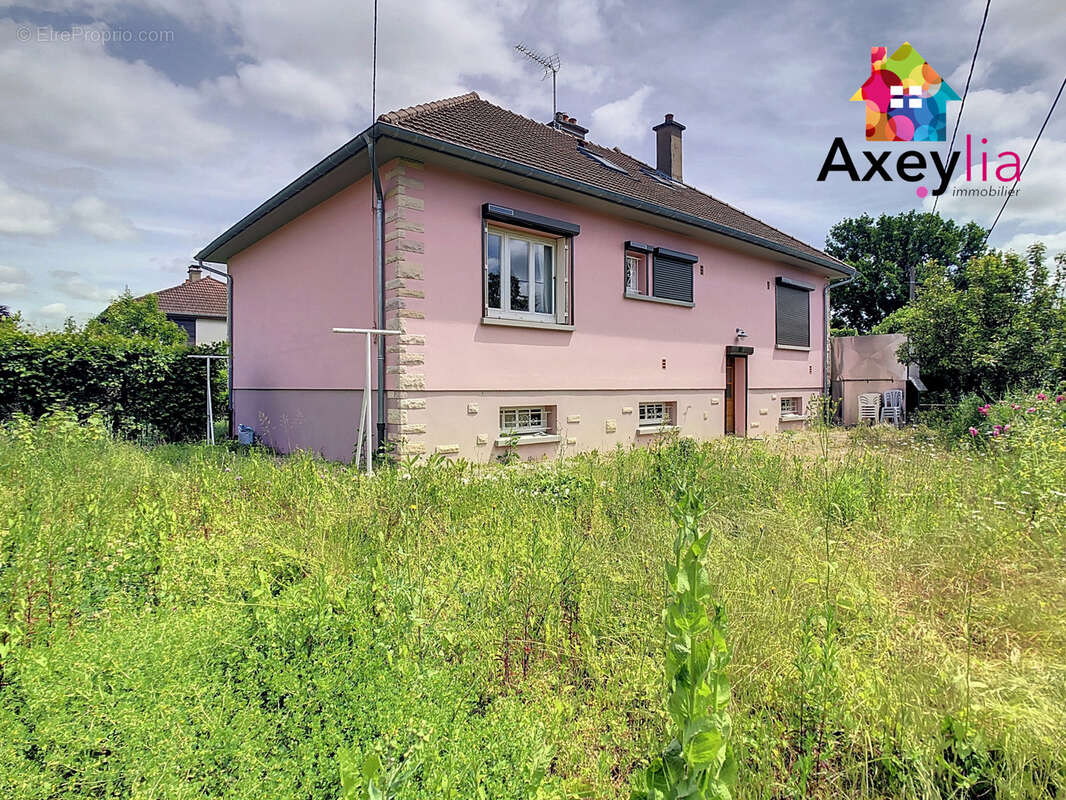 Maison à PARAY-LE-MONIAL