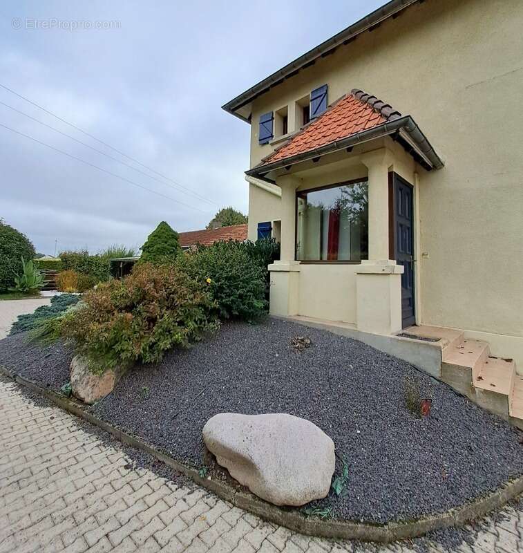 Maison à VINCEY