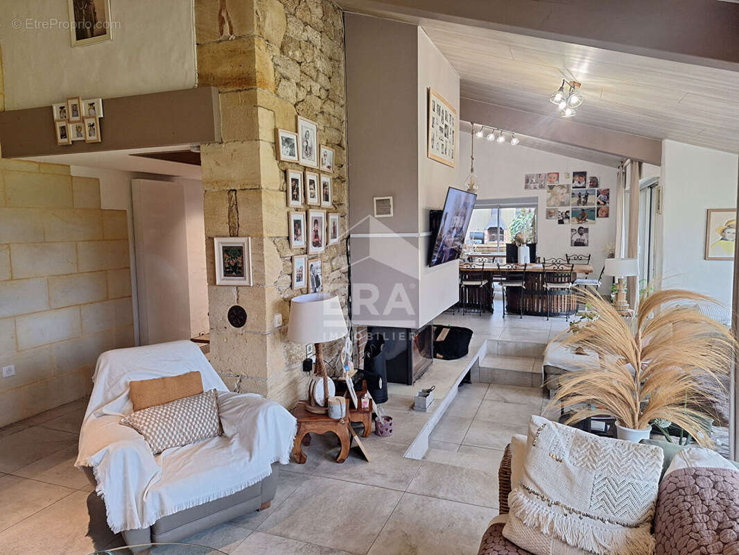 Maison à MONTPON-MENESTEROL