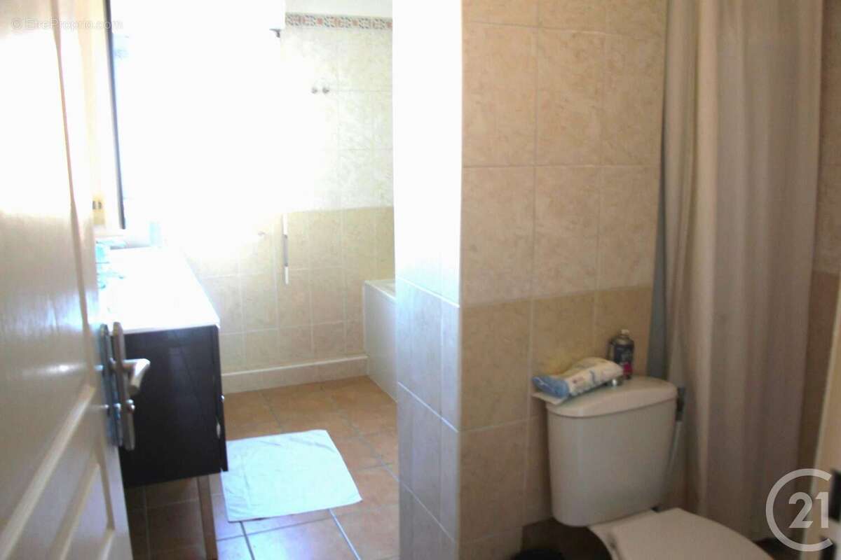 Appartement à ROQUEBRUNE-CAP-MARTIN