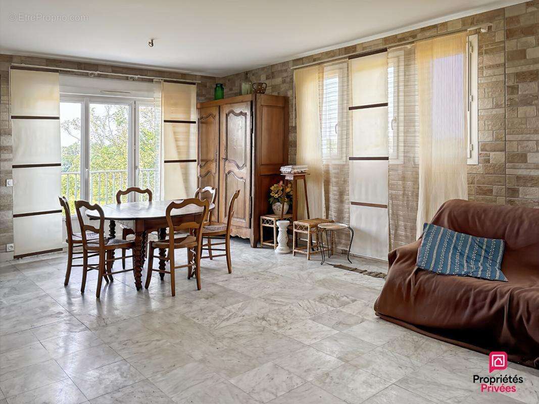 Maison à SABLE-SUR-SARTHE