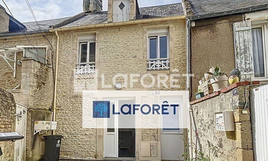 Maison à COURSEULLES-SUR-MER