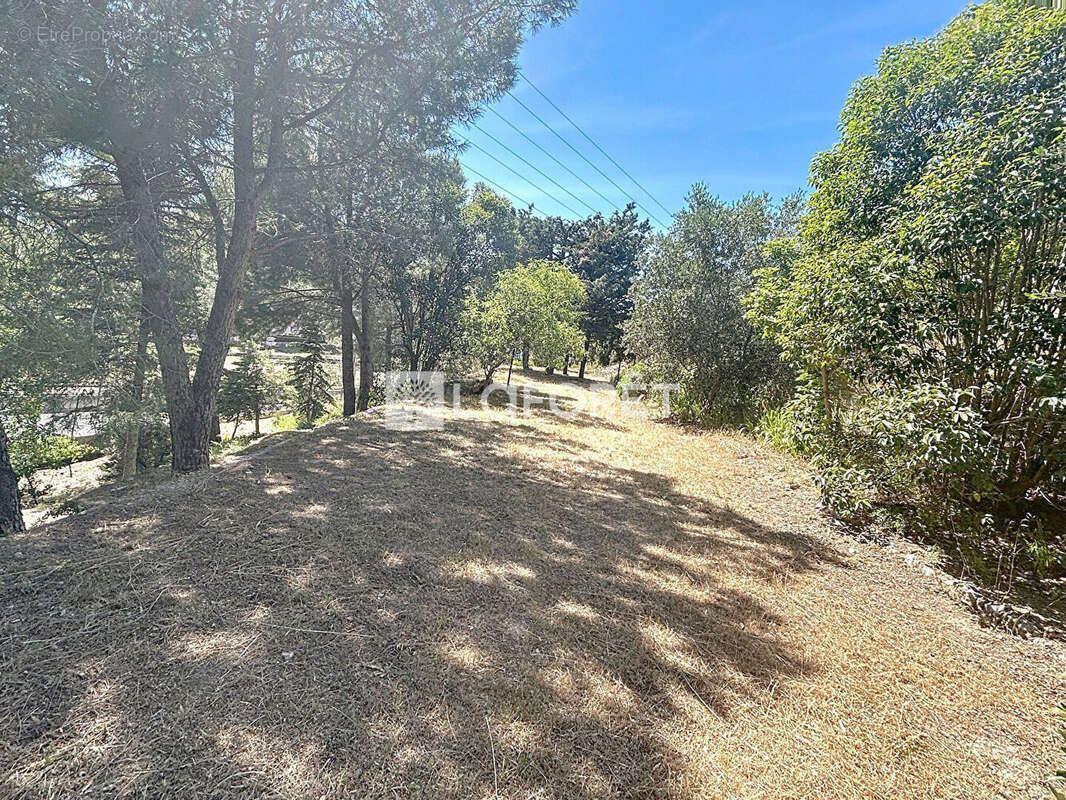 Maison à SAINT-VICTORET