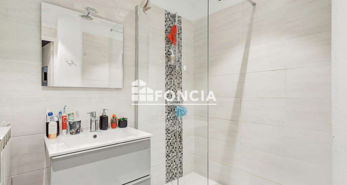 Appartement à MARSEILLE-9E