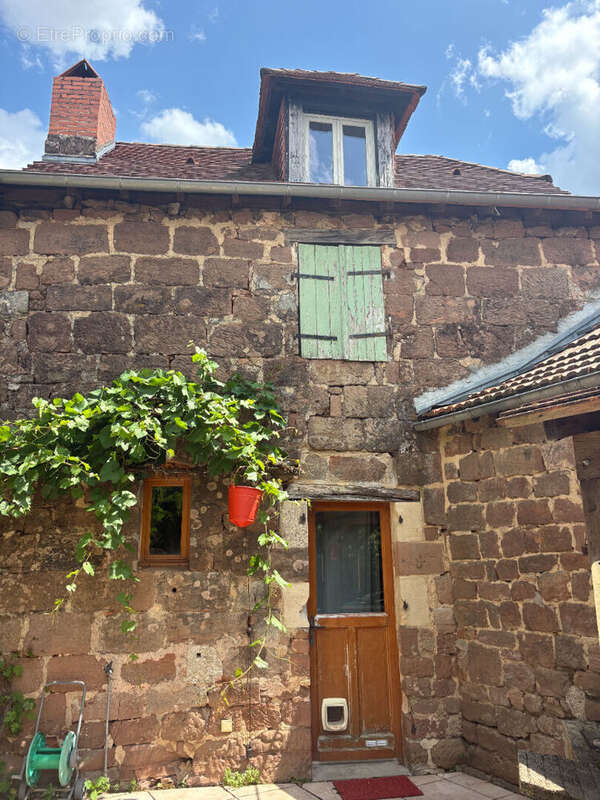 Maison à LOUIGNAC