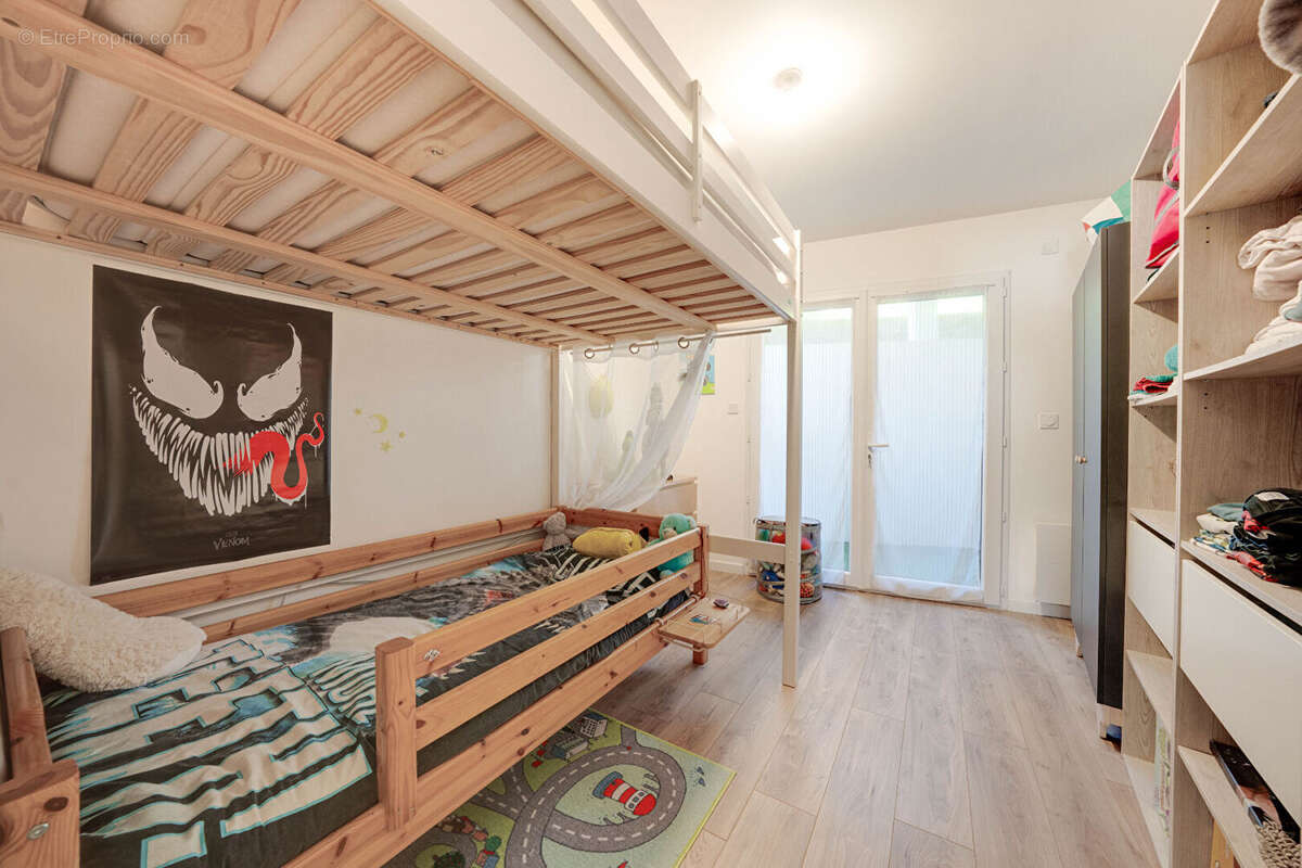 Appartement 67 m² à Simiane-Collongue  - photo 6