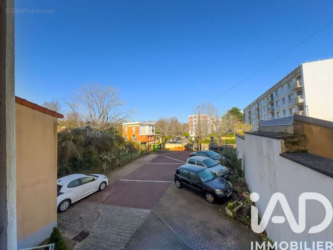 Photo 9 - Appartement à LE PECQ