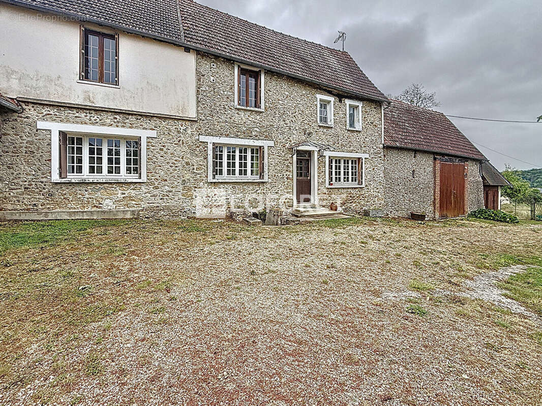 Maison à SAINT-PIERRE-DE-BAILLEUL