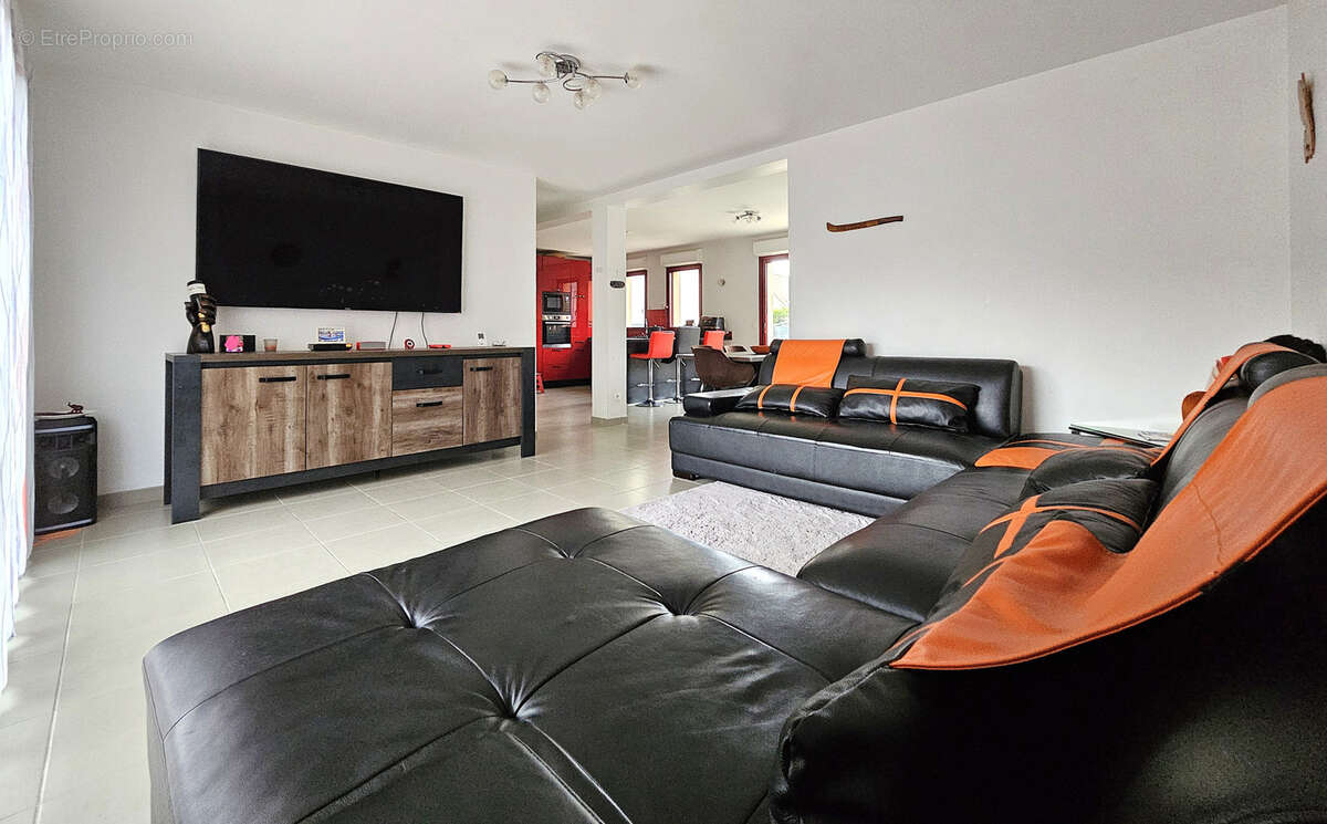 Maison à COUILLY-PONT-AUX-DAMES