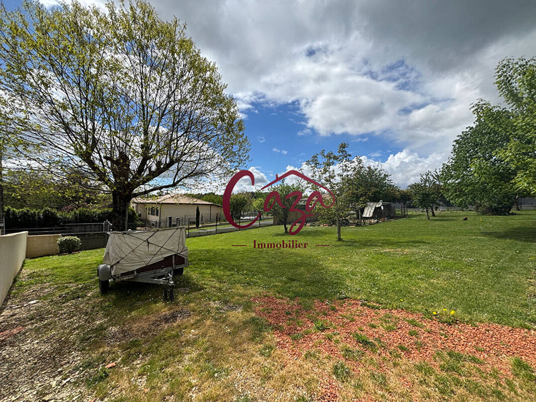 Terrain à SALLEBOEUF