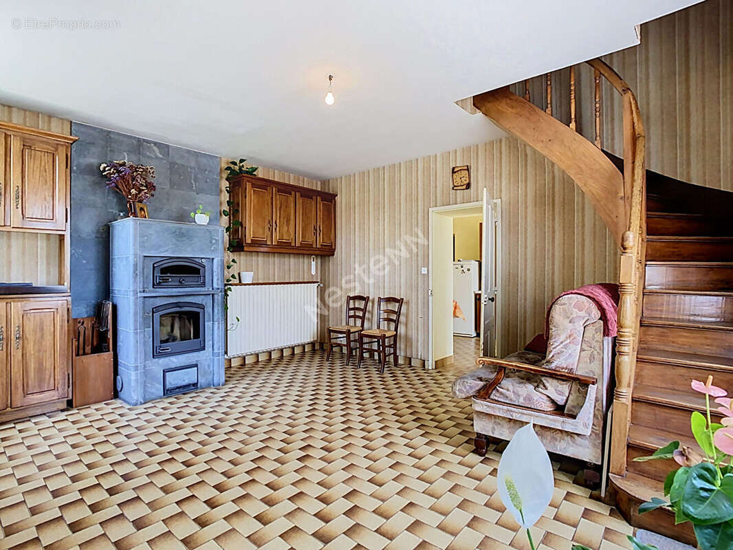 Maison style bourgeoise et division de terrain possible à vendre sur la commune de Gesté - photo 7