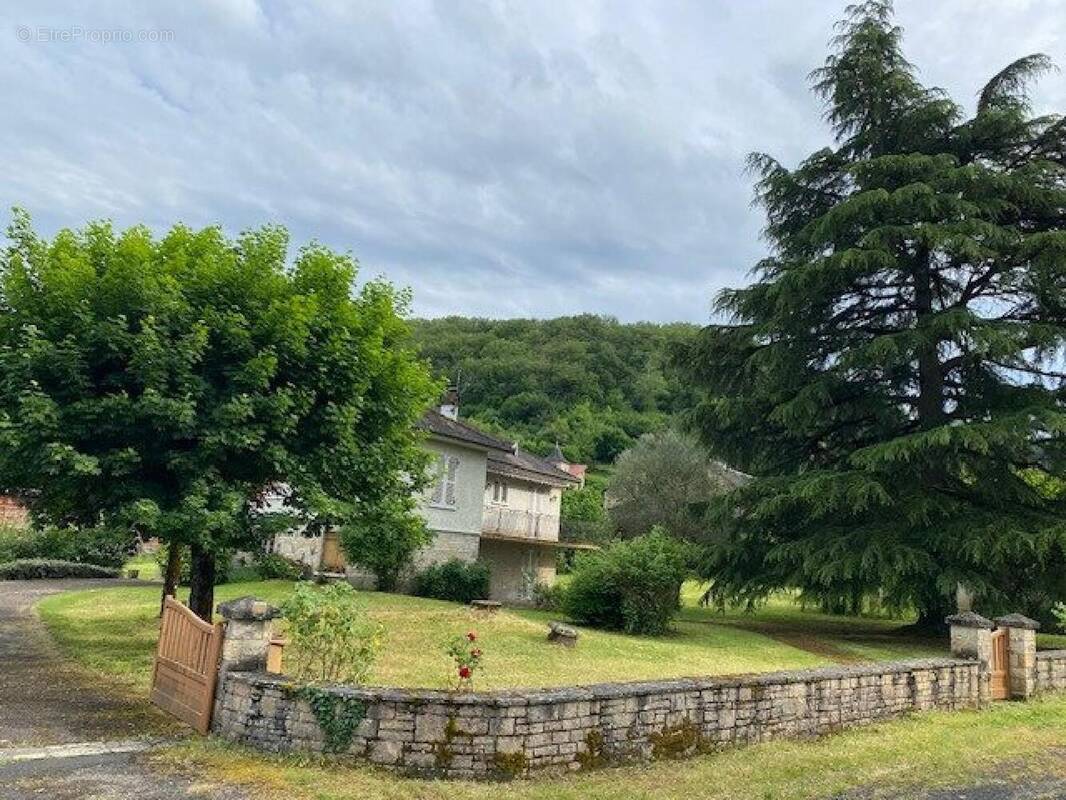Photo 1 - Maison à CAPDENAC-GARE