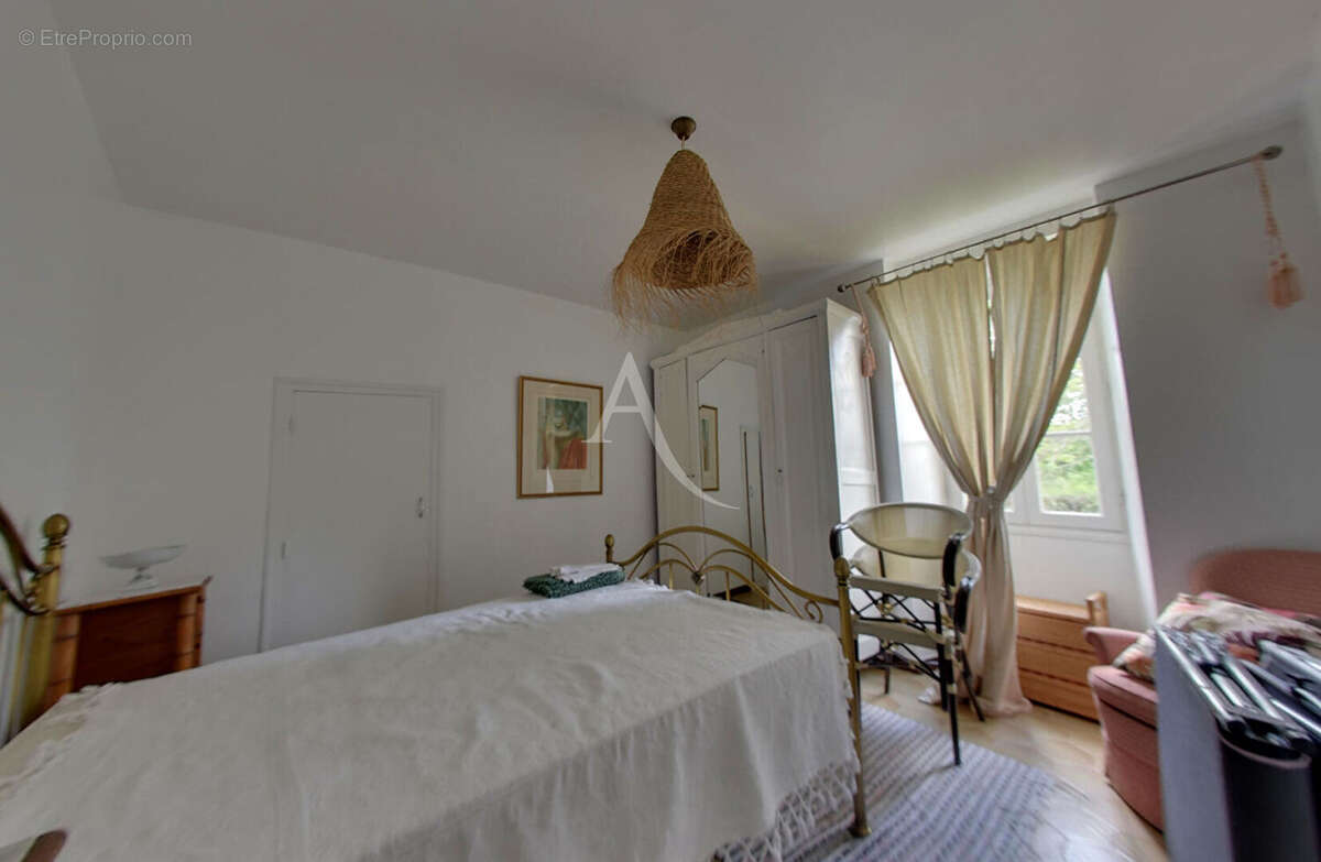 Maison à CAZES-MONDENARD