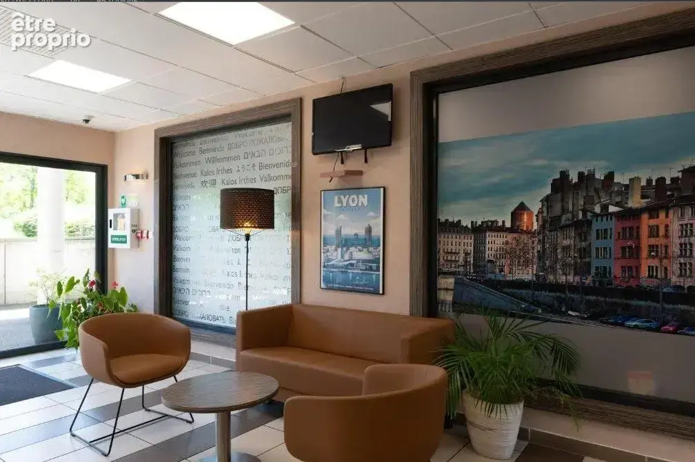 INVESTISSEMENT LOCATIF  Saint Priest  Résidence Affaires Lyon Est Eurexpo  5.73 % de rentabilité - photo 11