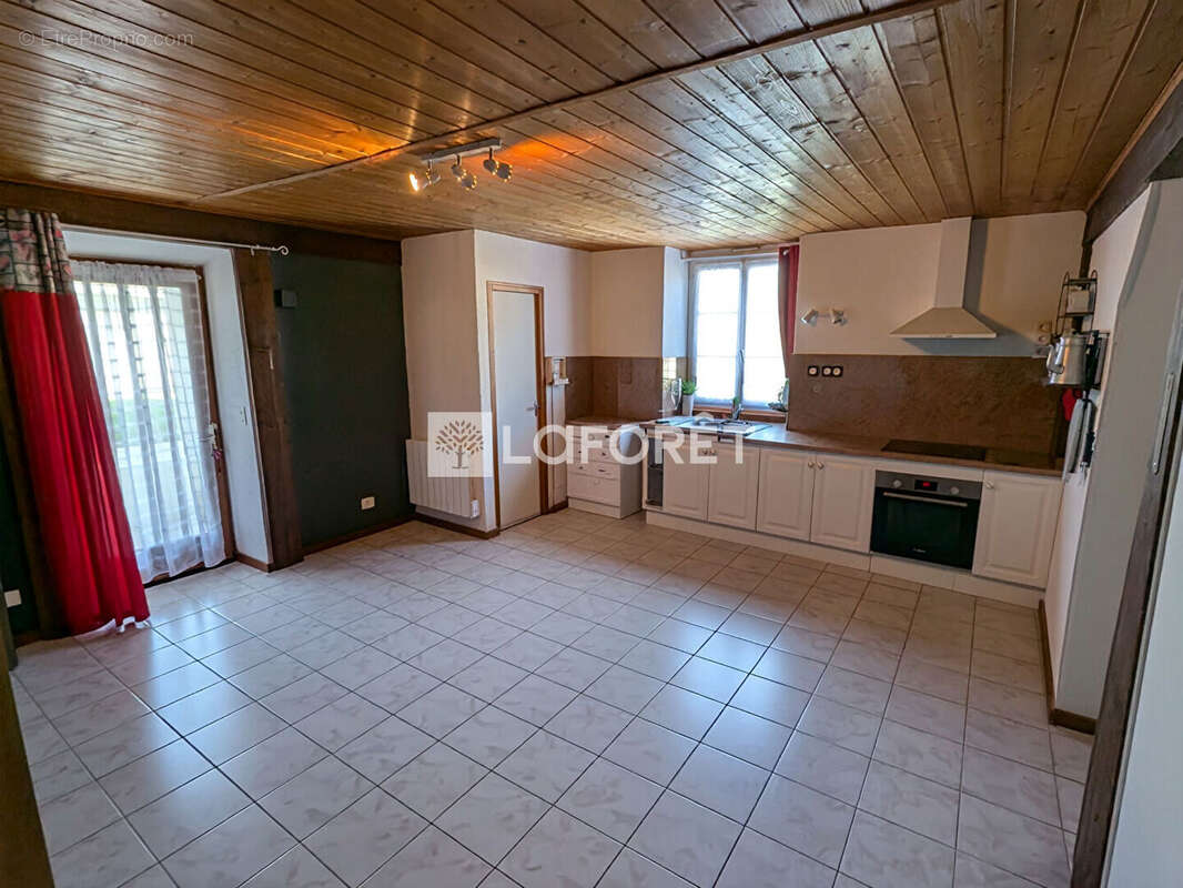 Appartement à EVANS