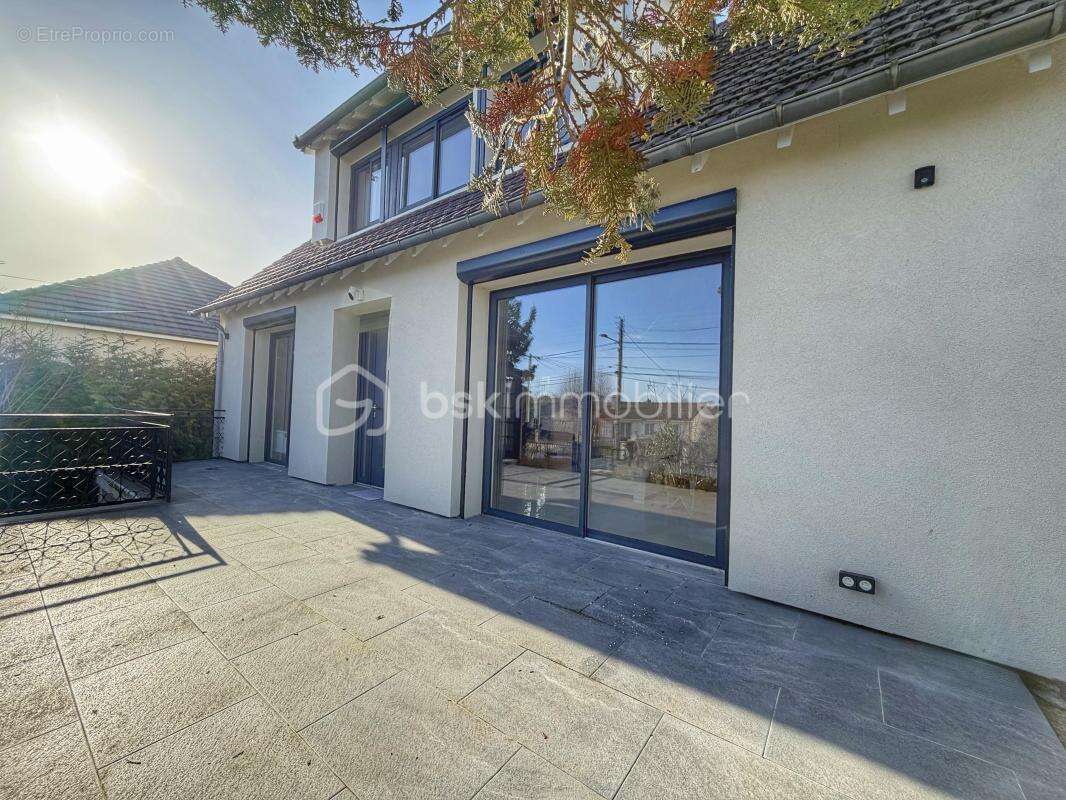 Maison à ECQUEVILLY