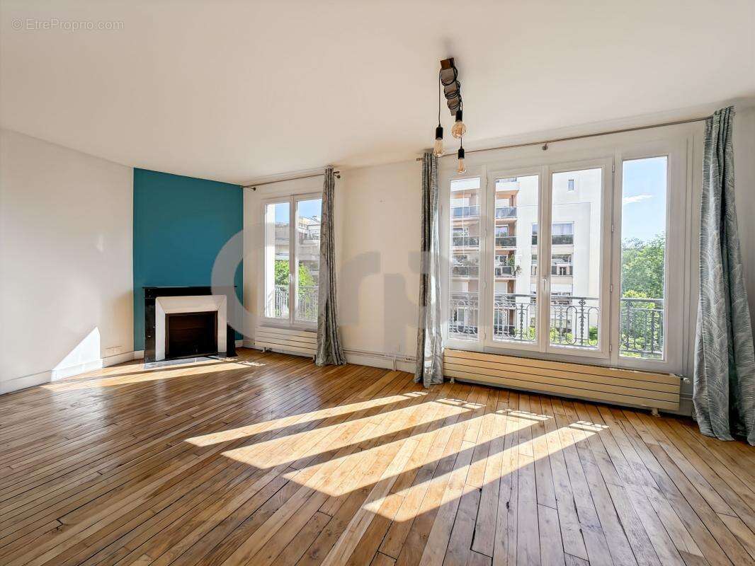Appartement à PARIS-20E