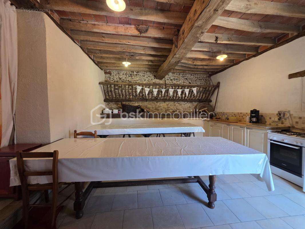 Propriété d'exception de 240m² 8 pièces - photo 15