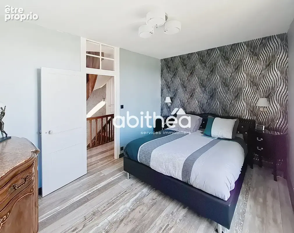 Propriété de 239 m2, sur 2,5 ha de terres et bois. - photo 10