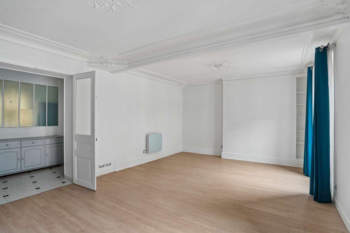 Appartement à LEVALLOIS-PERRET