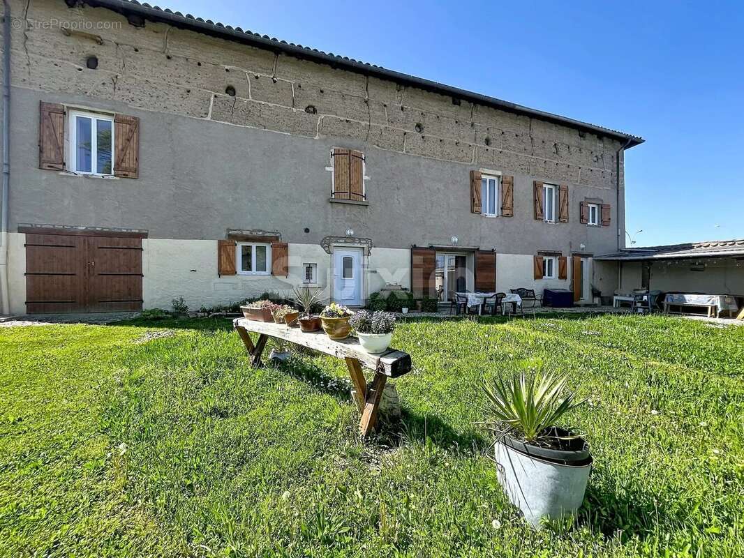 Maison à CORCELLES-EN-BEAUJOLAIS