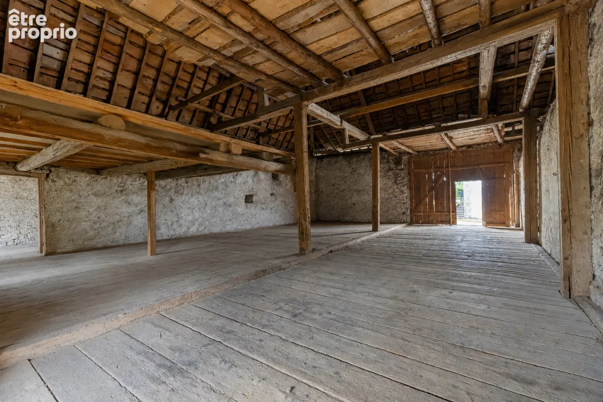 Grange à aménager à orchamps-vennes - photo 10