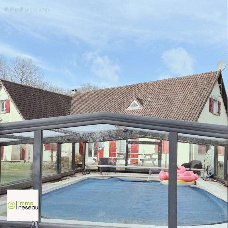 Maison à DOUVILLE-EN-AUGE