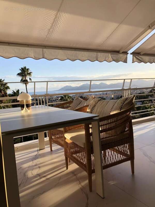 Appartement à CANNES