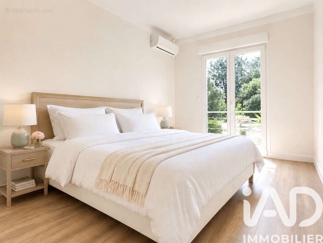 Photo 2 - Maison à SAINT-RAPHAEL