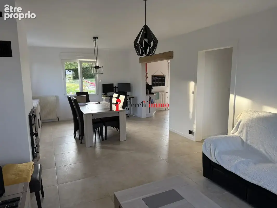 Maison 9 pièces 136 m² à vendre à Mortagne-Au-Perche (61400) - photo 3