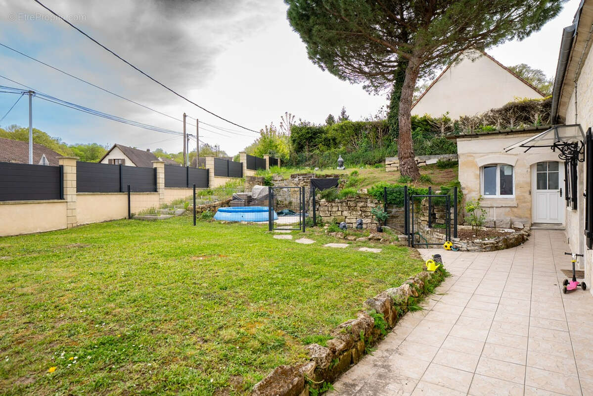 Maison à CIRES-LES-MELLO