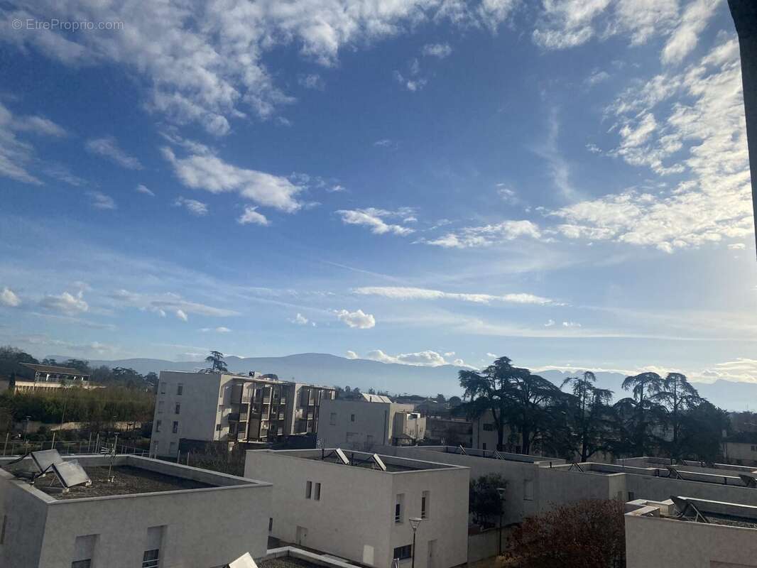 Appartement à BOURG-DE-PEAGE