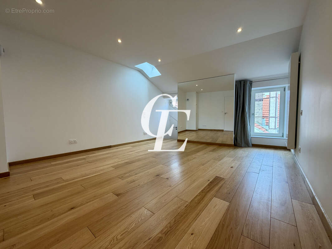 Appartement à SAINT-ETIENNE