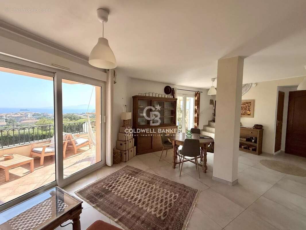 Appartement à L&#039;ILE-ROUSSE