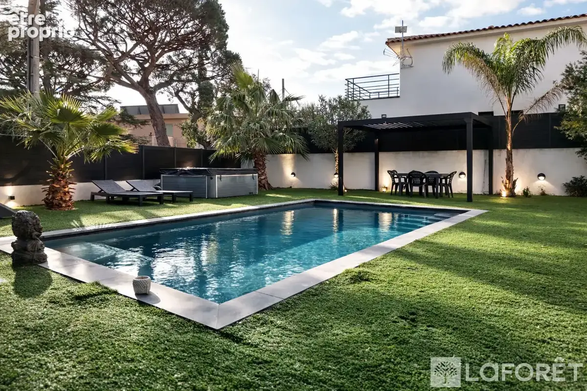 Photo Maison à Frejus au prix de 899 000€