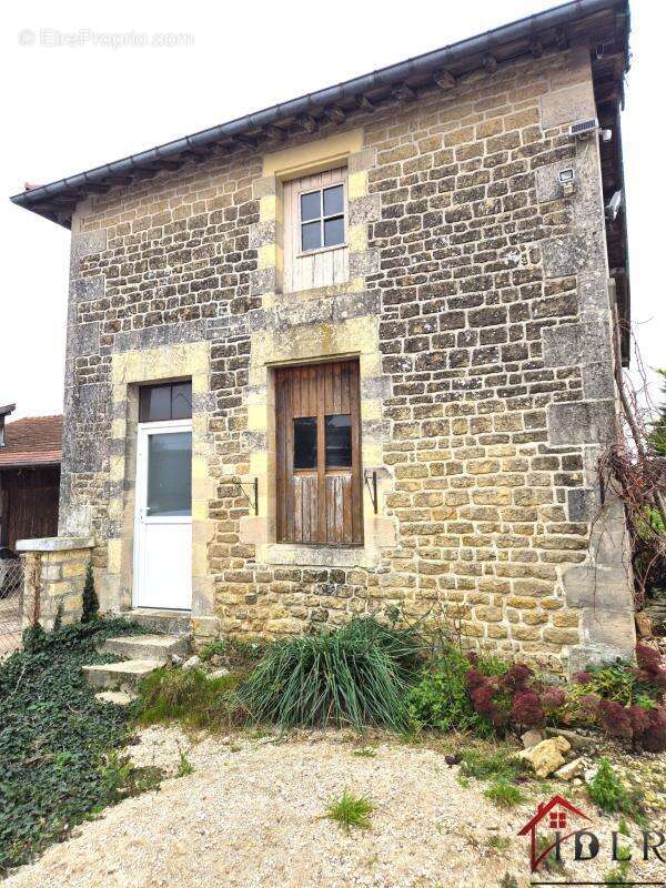 Maison à WASSY